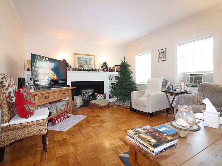 312 Washington St #3-5 — Photo 1