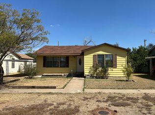 1314 Wayland St, Plainview, TX 79072