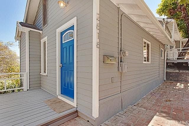 1st image of 2616 Adelbert Ave