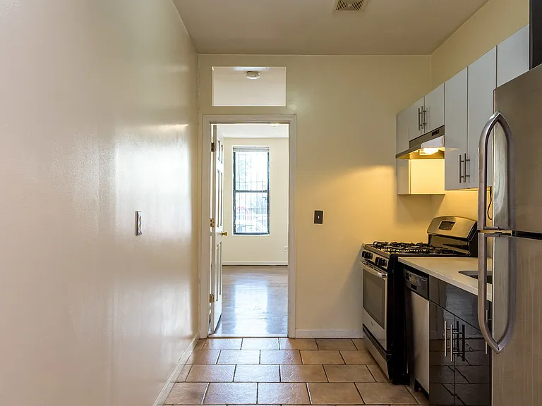 300 Jefferson St #1L — Photo 2