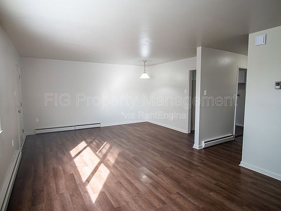 4th image of 127 Upper Airbase Ln #2