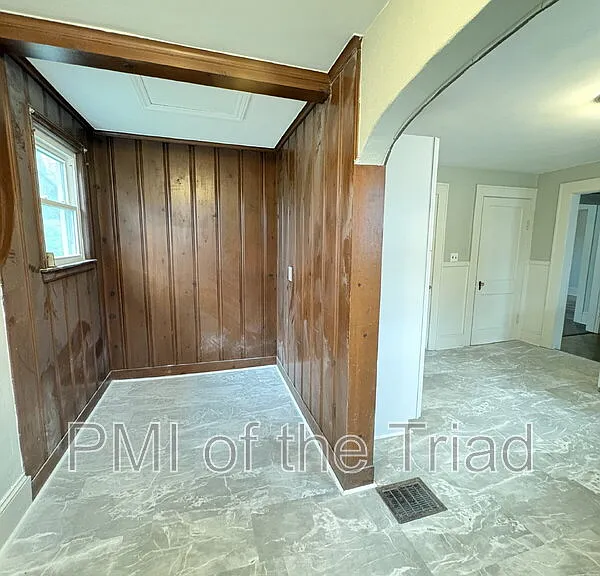 1110 Adams St — Photo 20