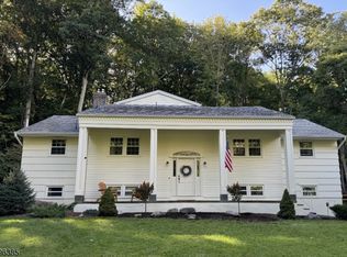 7 Kentbrook Ter, Kinnelon Boro, NJ 07405