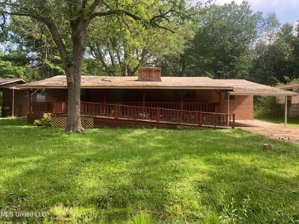 1166 Killarney St, Jackson, MS 39212