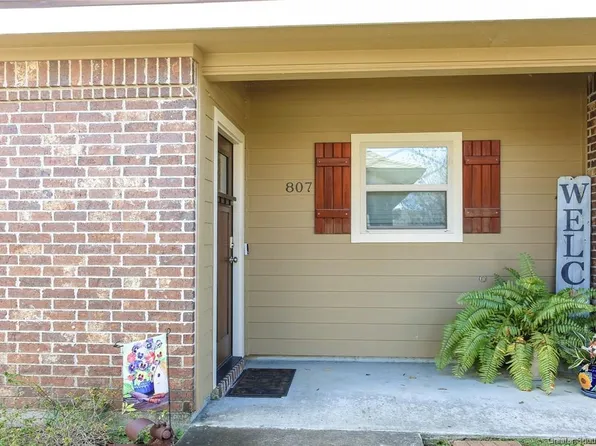 807 Dewey St, Westlake, LA 70669