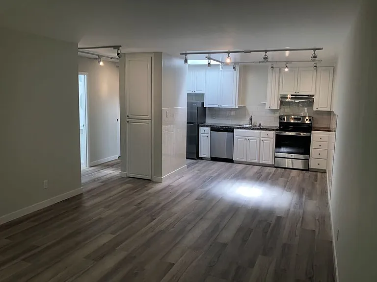 1737 Jackson St #304 — Photo 1