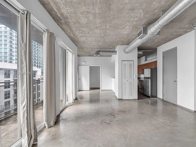 455 NE 25th St #333 — Photo 3