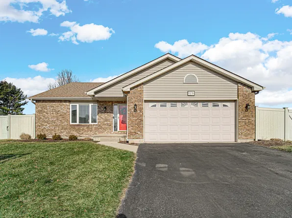 1231 Fox Hollow Ct, Dekalb, IL 60115