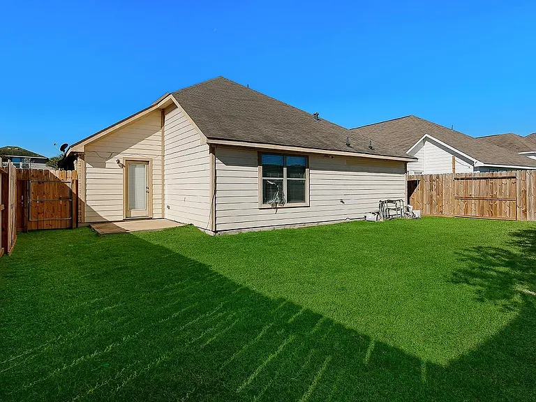 9606 Arched Oak Dr — Photo 18
