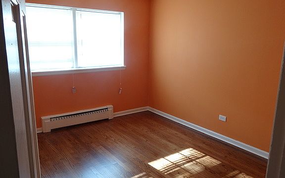 5th image of 4010 Monroe St APT 104