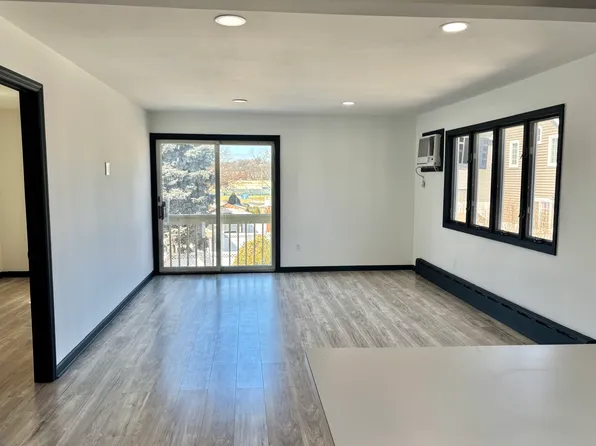 271 Park Ave Floor 2, Lyndhurst, NJ 07071