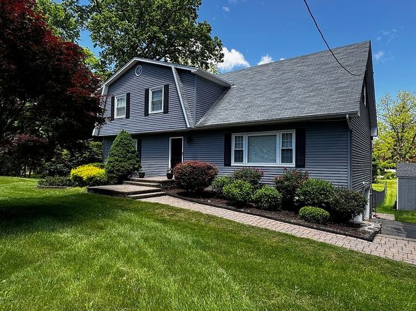 50 Edgewood Dr