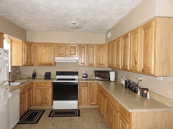 5th image of 811 N Hare St