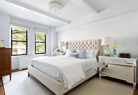 Sold by Stribling | media 11