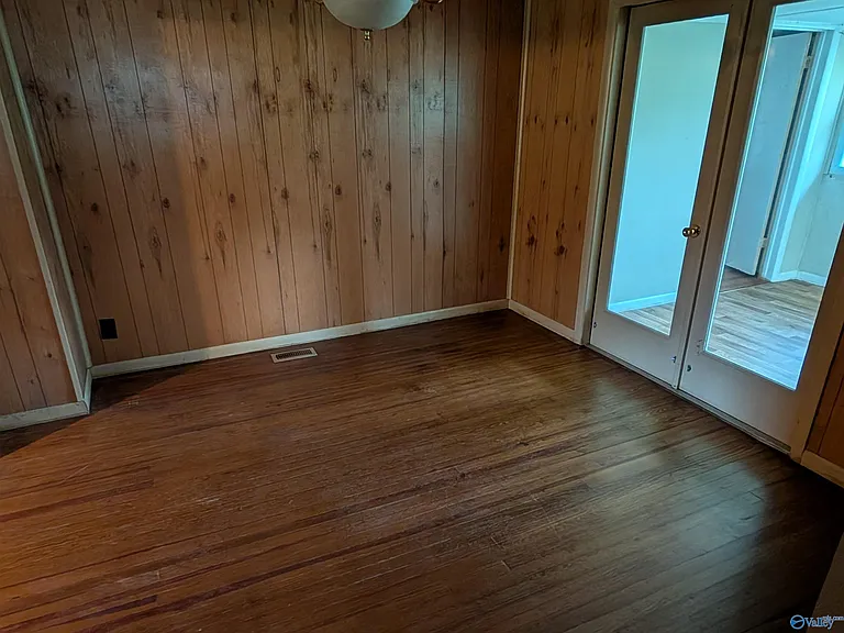665 Cave Spring Rd — Photo 13