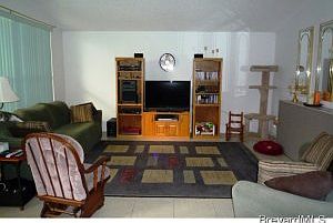 4th image of 1310 Rock Springs Dr