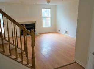 18817 Harmony Woods Ln, Germantown, MD 20874