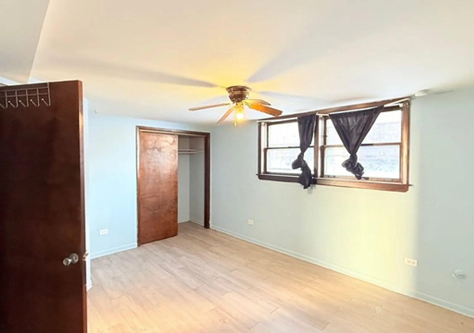 15020 Woodlawn Avenue — Photo 4