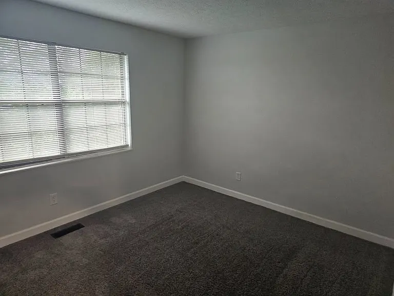 307 Pine Ridge Dr #307 — Photo 2