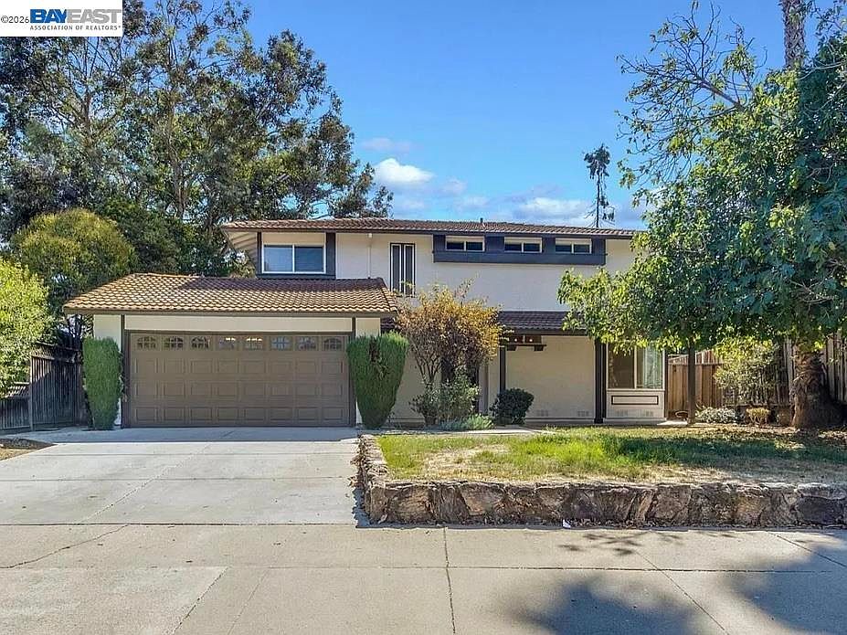 1st image of 654 Calpella Dr