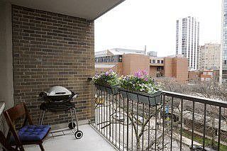 5th image of 1555 N Sandburg Ter APT 610K
