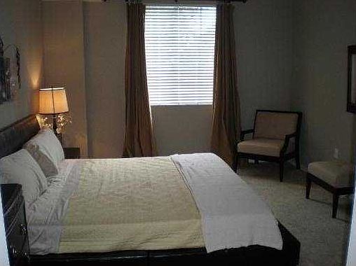 4th image of 250 NE 3rd Ave APT 217