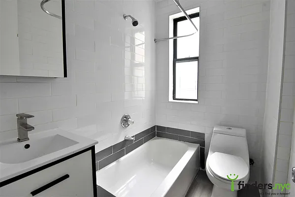 Rented by Clove Realty LLC | media 17