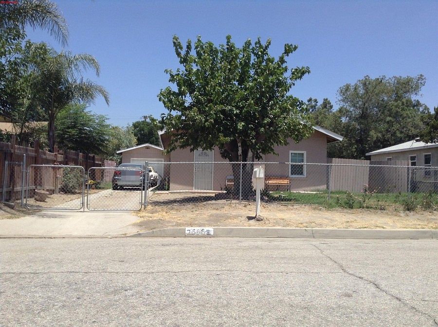 1st image of 25562 Amanda St