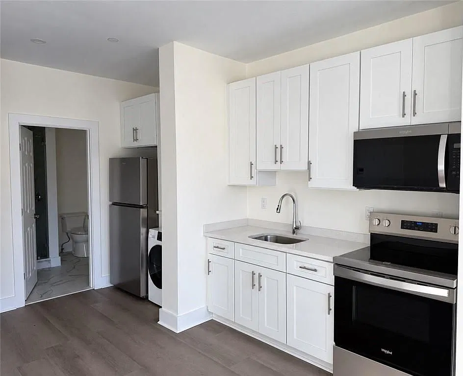 1 bed, 1.0 bath, 600 sqft, $2,200 — Photo 1
