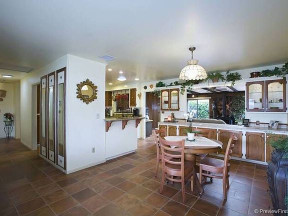 Family Room to Kitchen