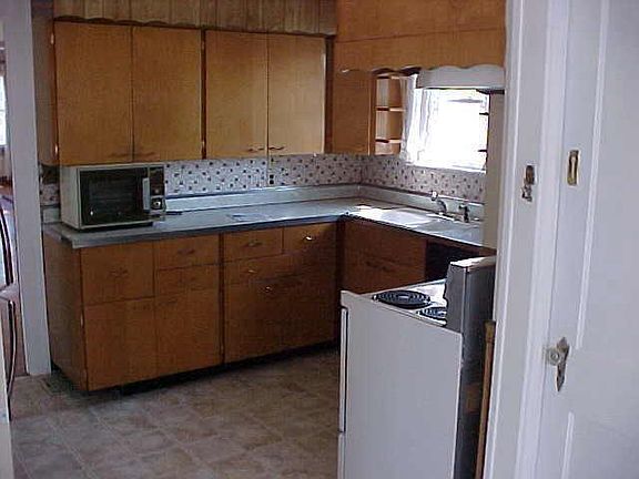 4th image of 1202 N Shannon Ave