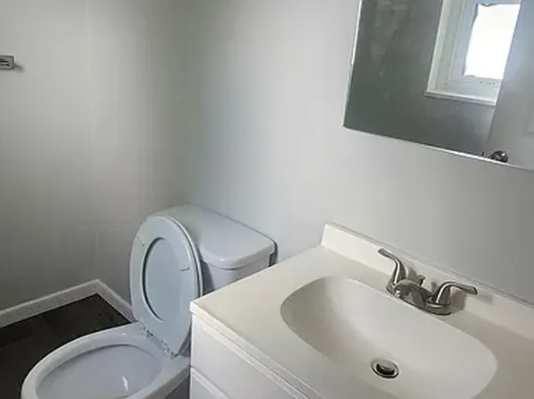 1036 Hillview Blvd, Louisville, KY 40229