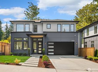 7925 NE 124th St, Kirkland, WA 98034