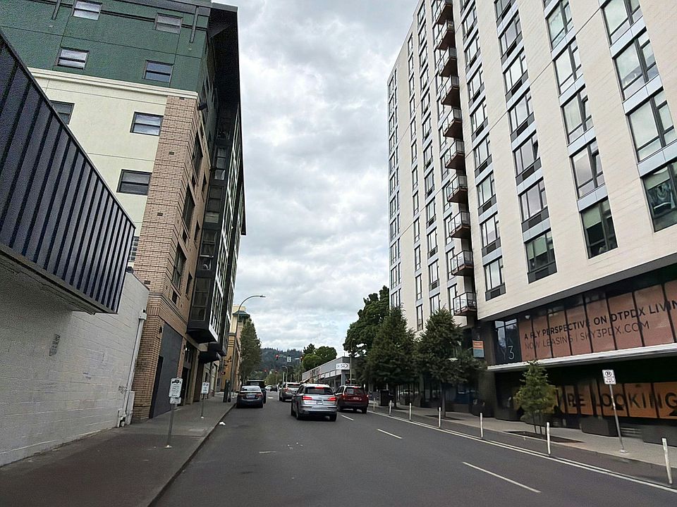 2nd image of 1134 SW Jefferson St APT 208