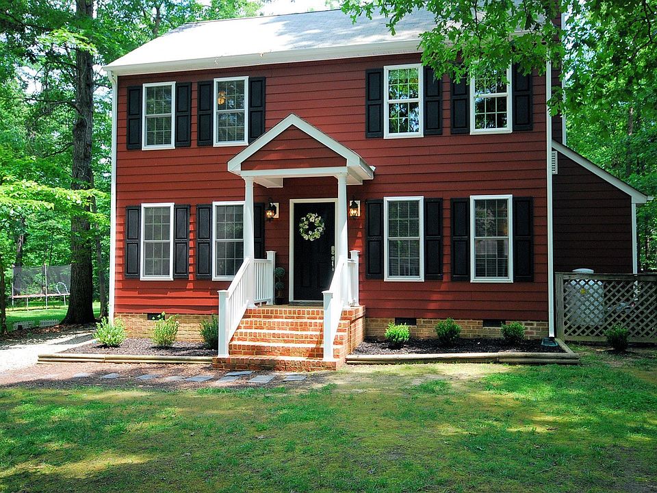 New Hardiplank, windows, etc