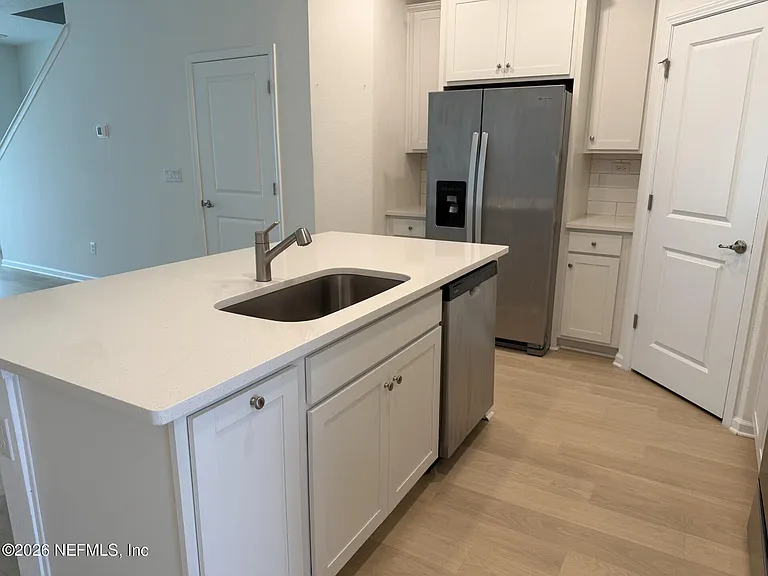 43 Thurnham Ln — Photo 6