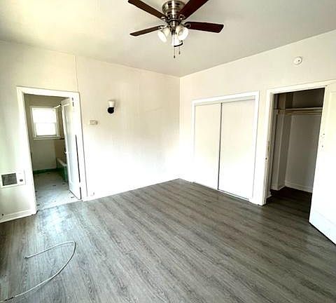 3rd image of 520 E Willow St APT 8
