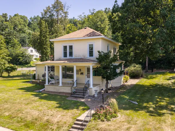 201 W Colvill St, Cannon Falls, MN 55009