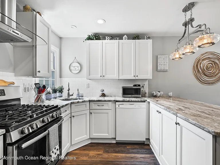 612 Central Ave #1 — Photo 3