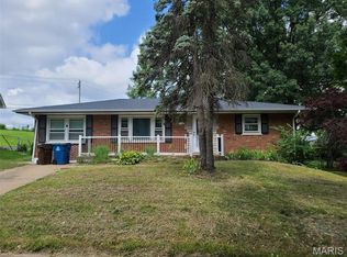 5157 Wallingford Dr, Saint Louis, MO 63121