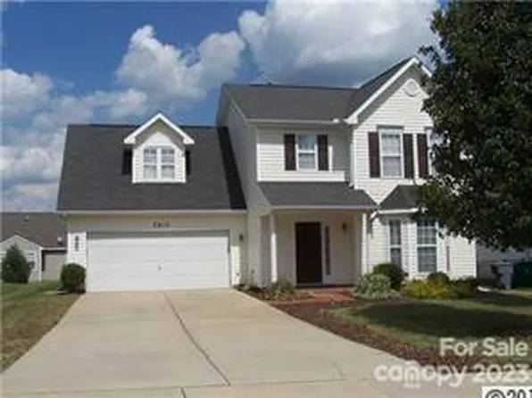 7617 Saddle Trail Ln, Charlotte, NC 28269