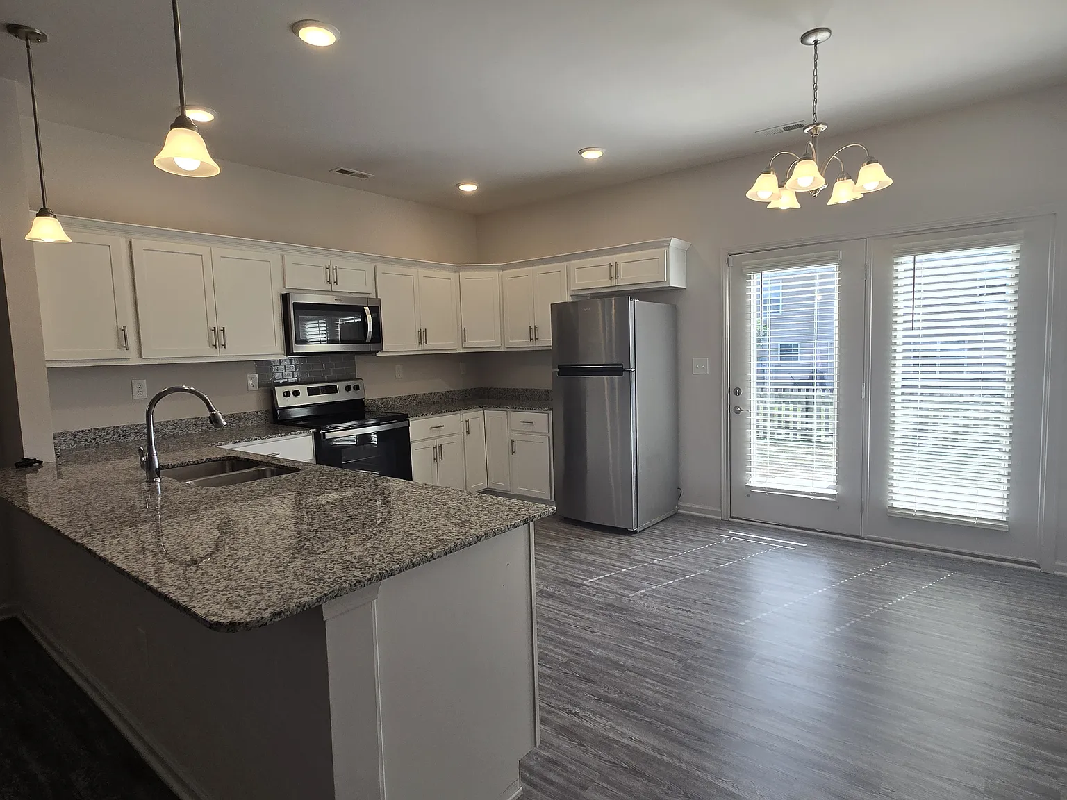 3 bed, 1528 sqft, $2,300 — Photo 2