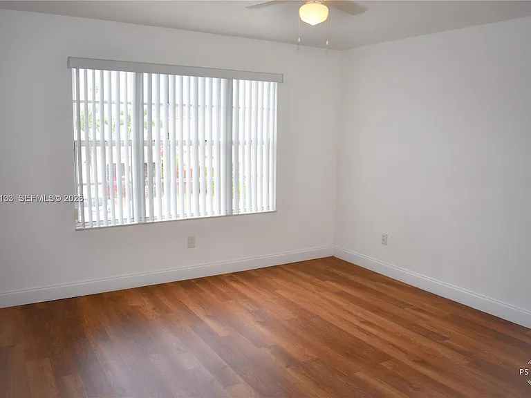 11759 SW 117th Pl — Photo 10