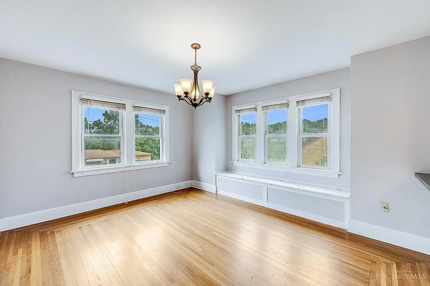 3 bed, 1823 sqft, $2,095 — Photo 4