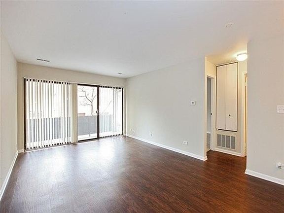 3rd image of 1820 N Halsted St #401