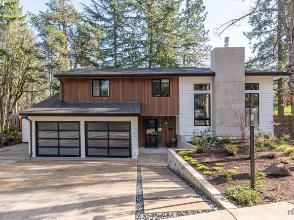 4890 Mahalo Dr, Eugene, OR 97405