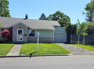 105 Birch Ave, Wood Village, OR 97060