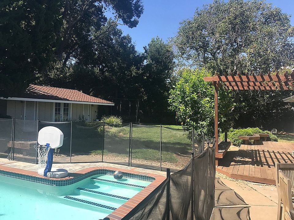 2nd image of 258 Verano Dr