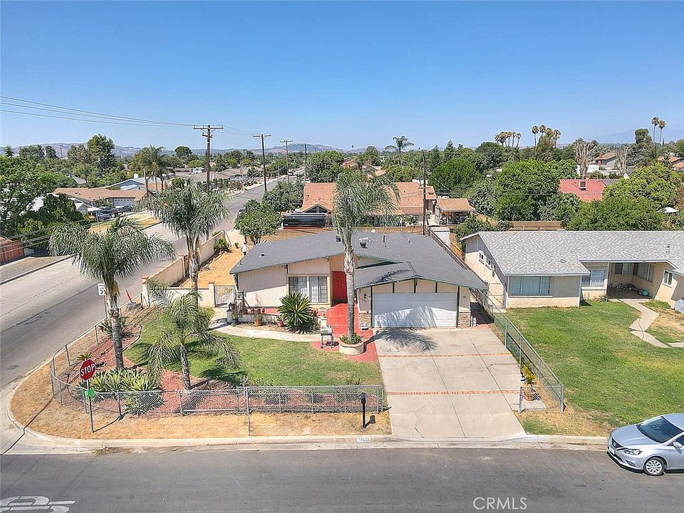 1st image of 11296 Greenwood Way