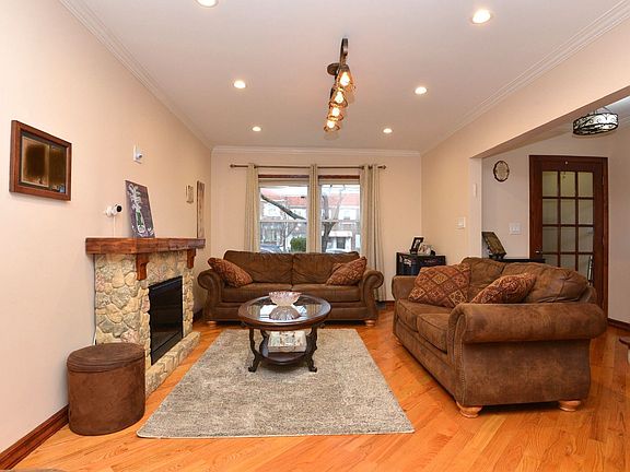 2nd image of 17406 Jewel Ave